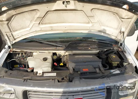 2000 GMC Savana Standard from USA, damaged, VIN 1GTHG35R3Y1231827